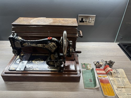 Antique 1899 singer - antique,