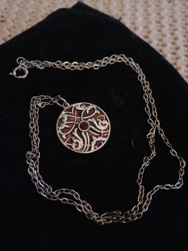 Silver tone round floral - silver,