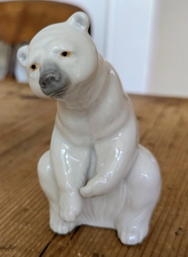 Vintage retired lladro resting - vintage,
