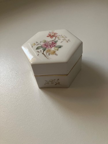 Royal doulton mystic - doulton,
