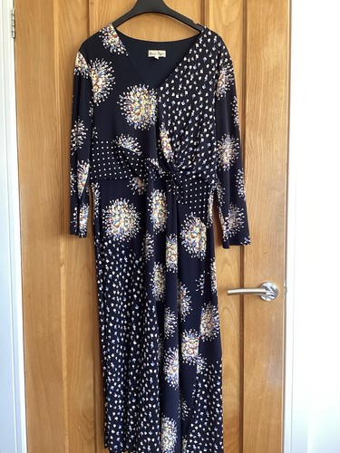 Phase eight dress size - size, 16