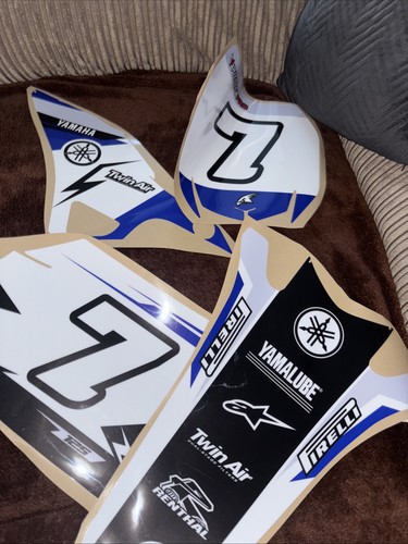 125 graphics decals - graphics,