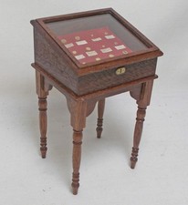Dolls house miniatures