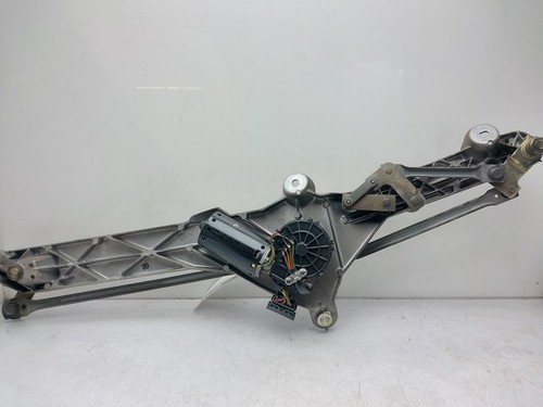 2208200742 front windscreen