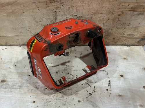 Kubota b2150 hst bonnet hood - kubota,