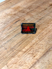 Barbour pin badge -