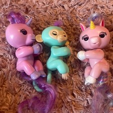 Lot 3 Fingerlings Interactive