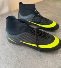 Binbinniao football Boots Indoor astro mens size 6/6.5. EU 40