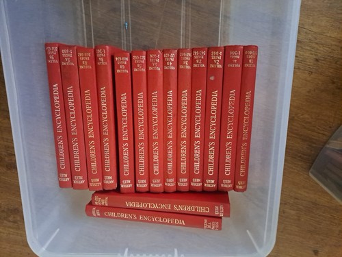 Childrens enncyclopedia - childrens, by