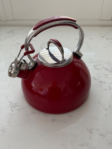 Red whistling prestige - red,, whistling,