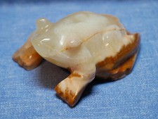 BEAUTIFUL ONYX MARBLED FROG -