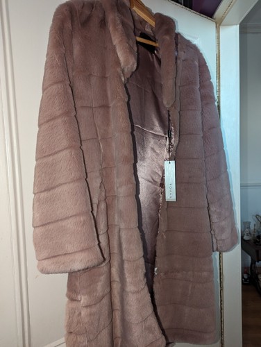 Brand new roman fur - roman, coat
