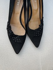 Hobbs leather Kitten Heel