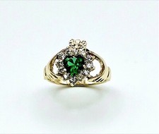 9ct Yellow Gold Emerald  Heart