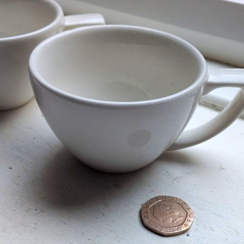 Set white ceramic - of, 2