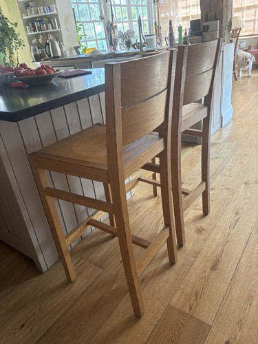 Lovely kitchen island bar - lovely,