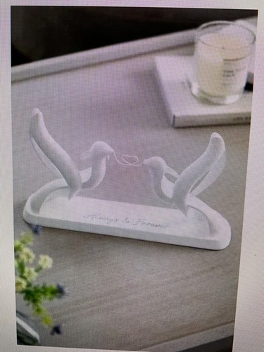 Brand new nxt white - new, dove