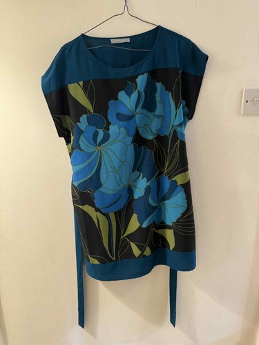 Very pretty tunic top size - tunic,