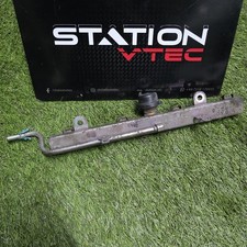 HONDA K20 OEM FUEL RAIL K20A2