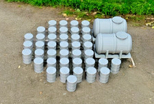 OO Gauge Oil Drums & Fuel