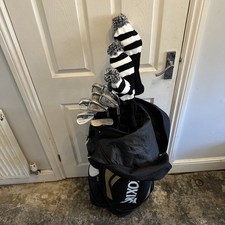 SUPERB SET OF TAYLORMADE GOLF