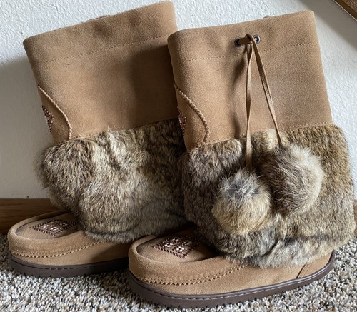 Manitobah mukluks tan suede - mukluks,