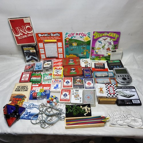 Large lot vintage playing - large, of