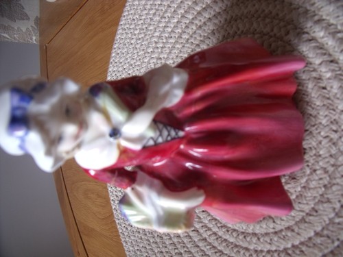 Royal doulton bone china - royal,