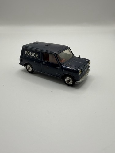 Corgi toys 448 austin - toys,