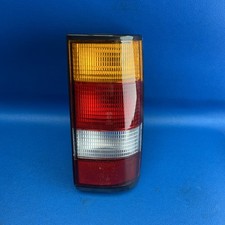 89-10-670 REAR RIGHT TAIL LIGHT LAMP FOR VAUXHALL ASTRA MK 1 SAME DAY DISPATCH