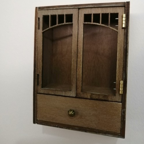 Dolls house miniatures 12 - dolls, 1:12