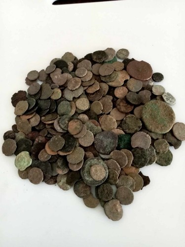 Assorted ancient roman coins - assorted,