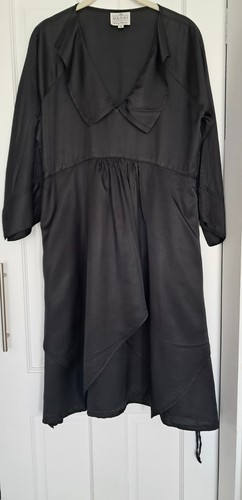Masai black line - black, a