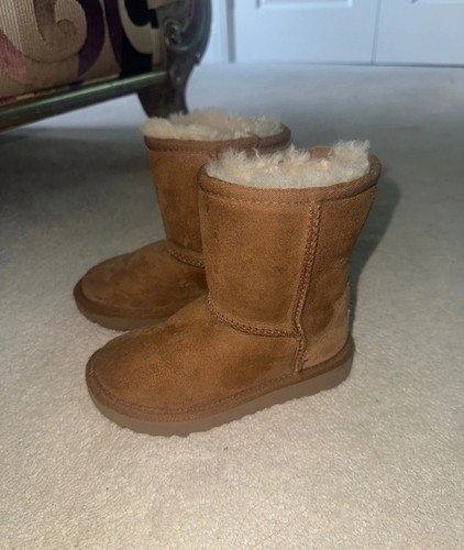 Uggs chils size - uggs, 8