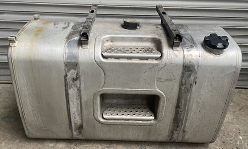 Renault volvo 480l fuel - /,