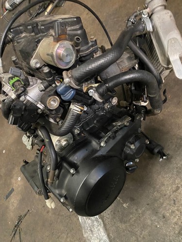 Yamaha mt125 engine cylinder - yamaha,