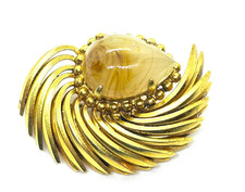 Vintage 1965 CHRISTIAN DIOR  Gold Plated Brooch