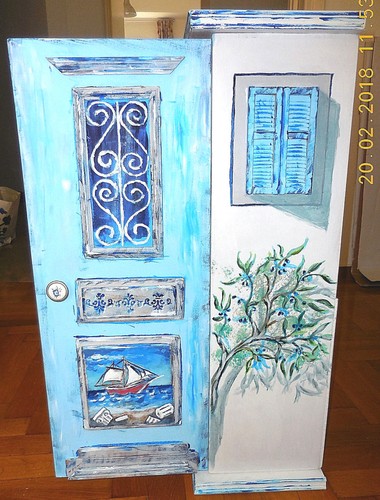 Bathroom wall cabinet - cabinet, hand
