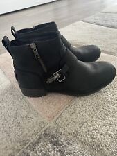 Ugg Cheyne Ankle Boot