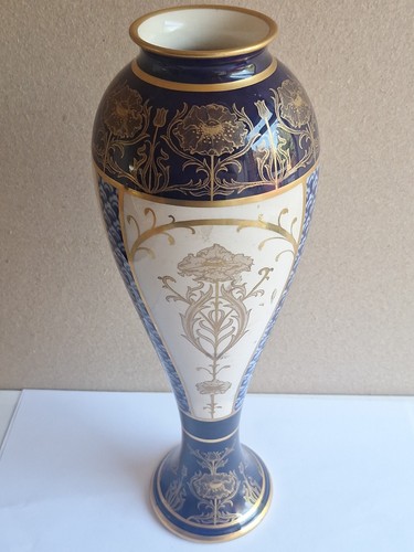 Large moorcroft macintyre - large,