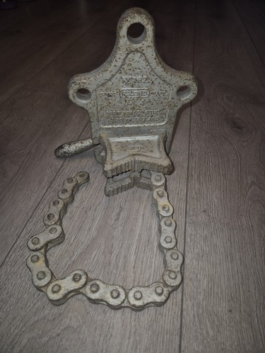 Record 181 chain - 181, a