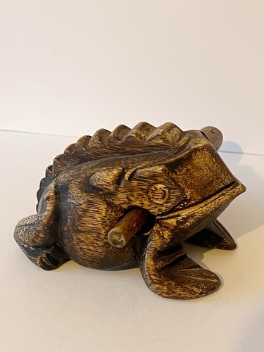 Vintage wooden frog guiro - wooden,