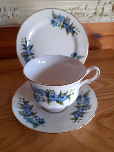 Vintage queen anne blue floral - queen,