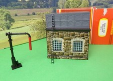 Hornby R520 Water Tower & Crane boxed OO (p)