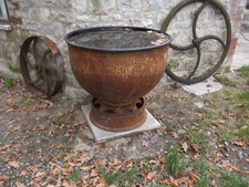 VINTAGE LARGE WITCHES COULDREN MIXING BOWL WATER FEATURE GARDEN PLANTER POND