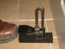 Cairns-dorlifta. Door lifter