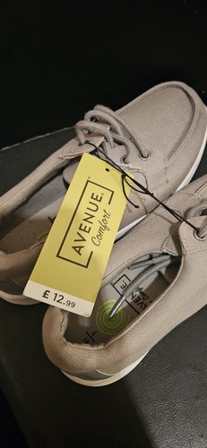 Bnwt avenue comfort grey - bnwt,