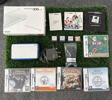 Ninetendo DS Lite Bundle 9 X