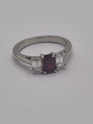 Ruby and diamond stone ring - and,