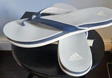 Adidas  Unisex Thong Cloud